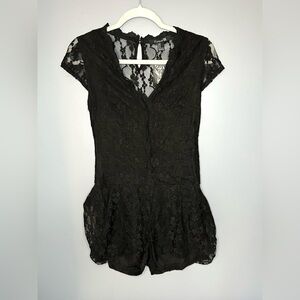 Forever 21 Romper Womens M Black Floral Lace Coquette V Neck Sexy Whimsigoth